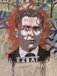 833028 Afbeelding van graffiti van de internationale graffitikunstenaar Ezbai uit 2016, op een deur naast het pand ...